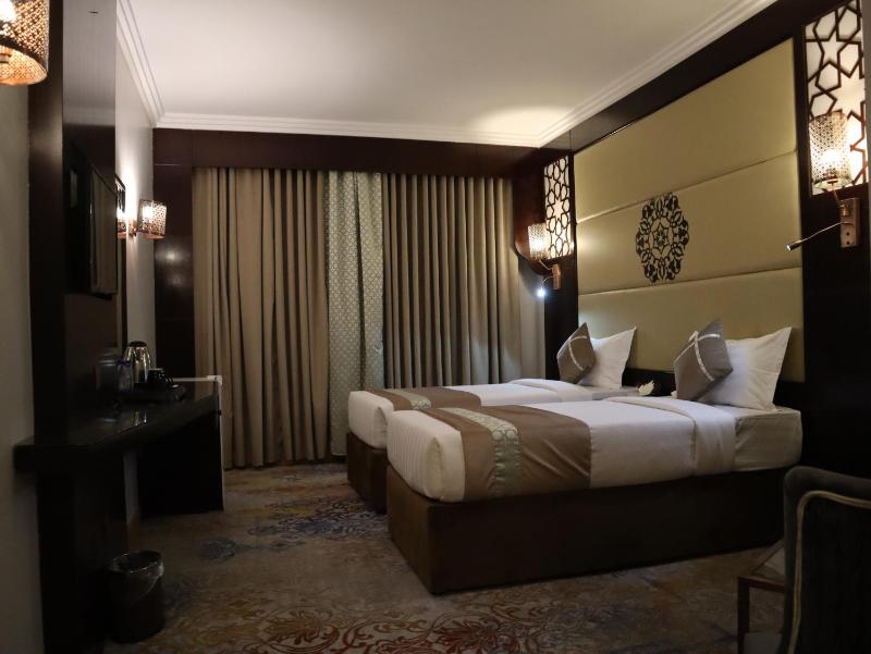 Standard Double Room image 4