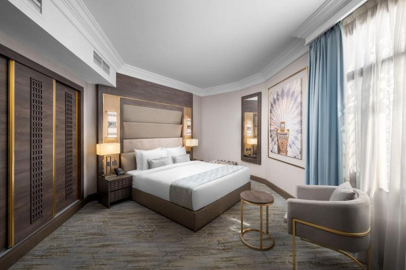 Executive Suite image 3