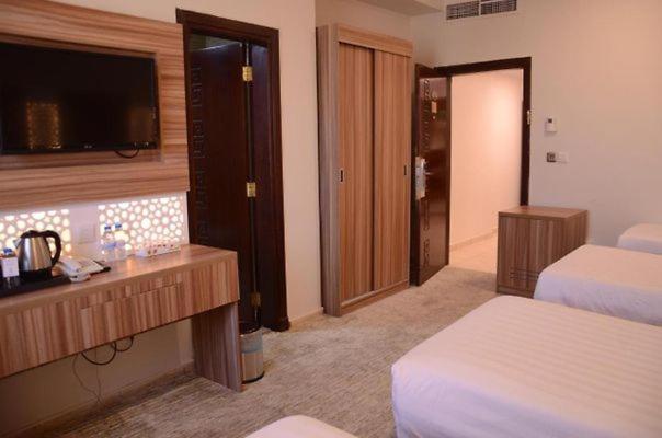 Basic Triple Room