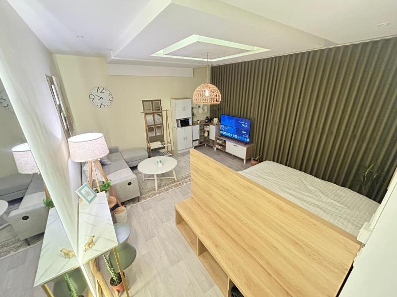 King Room image 4