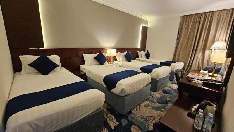 Quadruple Room image 5