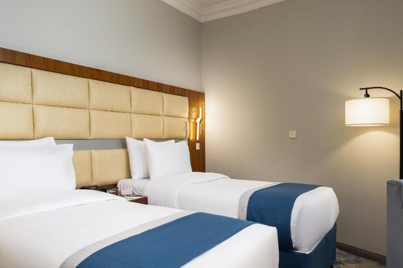 Double Room image 2
