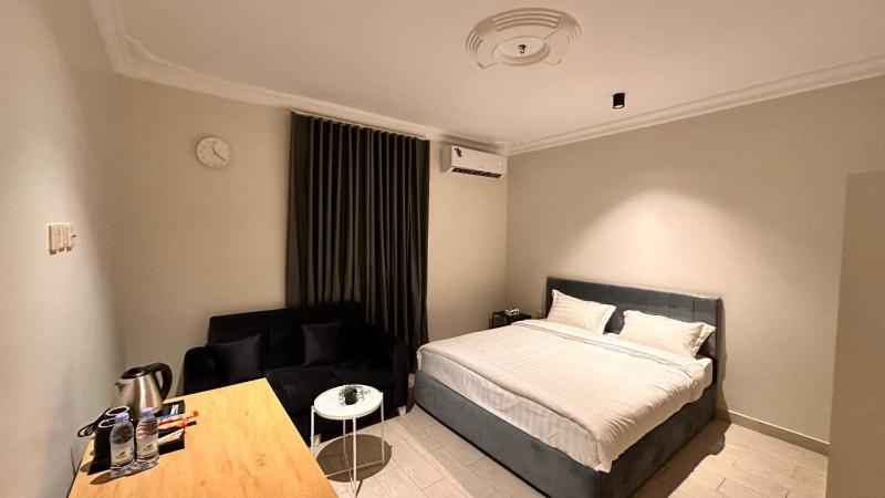estudio deluxe con cama extragrande imagen 5