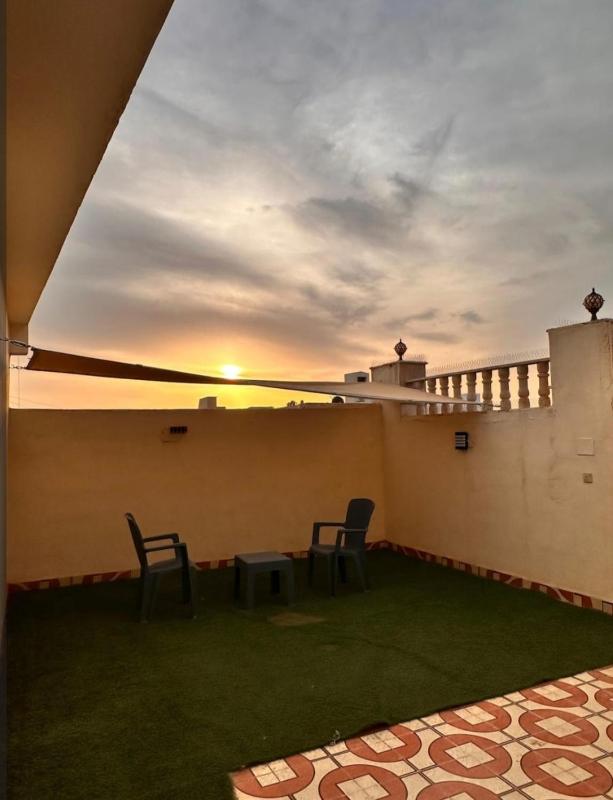 Apartamento de tres dormitorios con balcón imagen 3