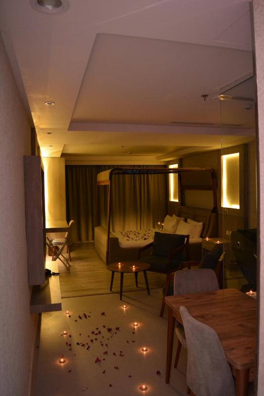Suite with Hot Tub