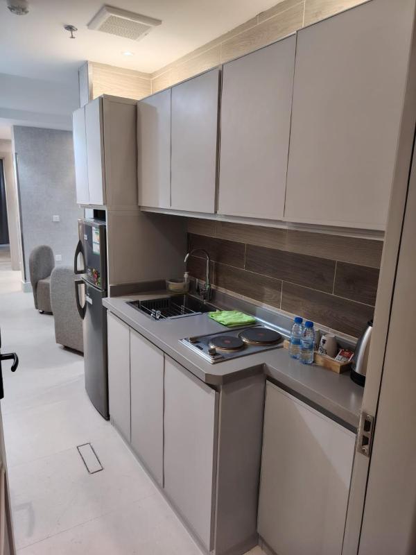 Suite Apartment image 5