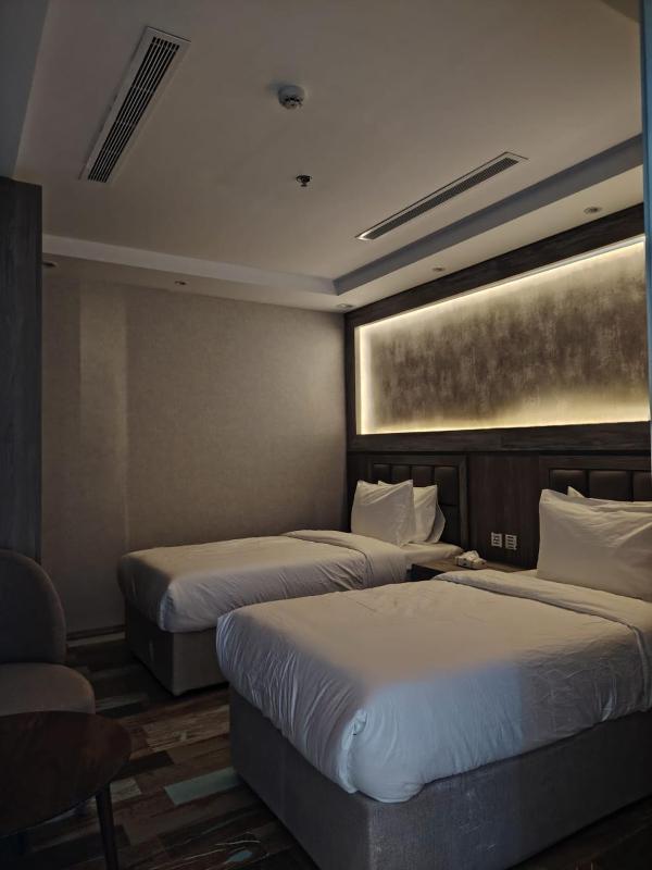 Two-Bedroom Suite image 5