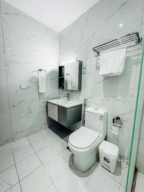 Twin Room with Private Bathroom