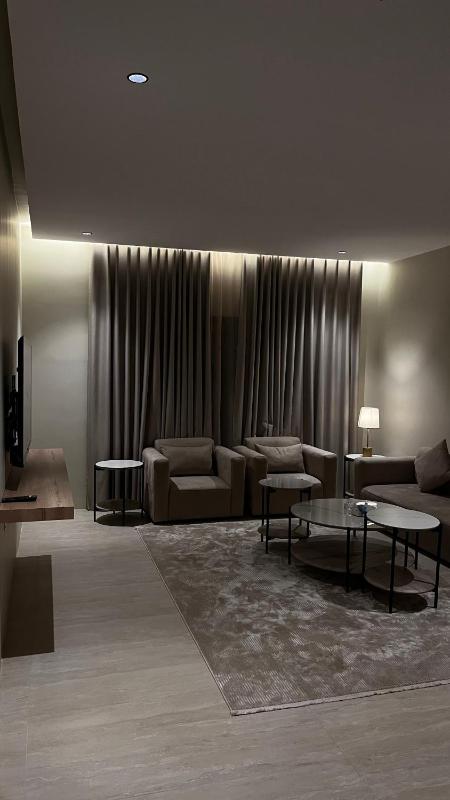 One-Bedroom Apartment image 2