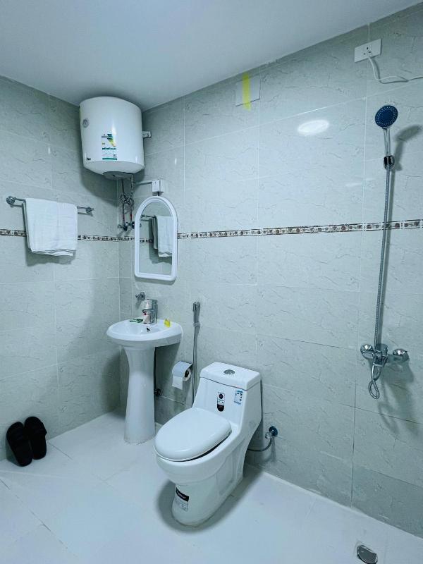 Family Room with Bathroom image 4