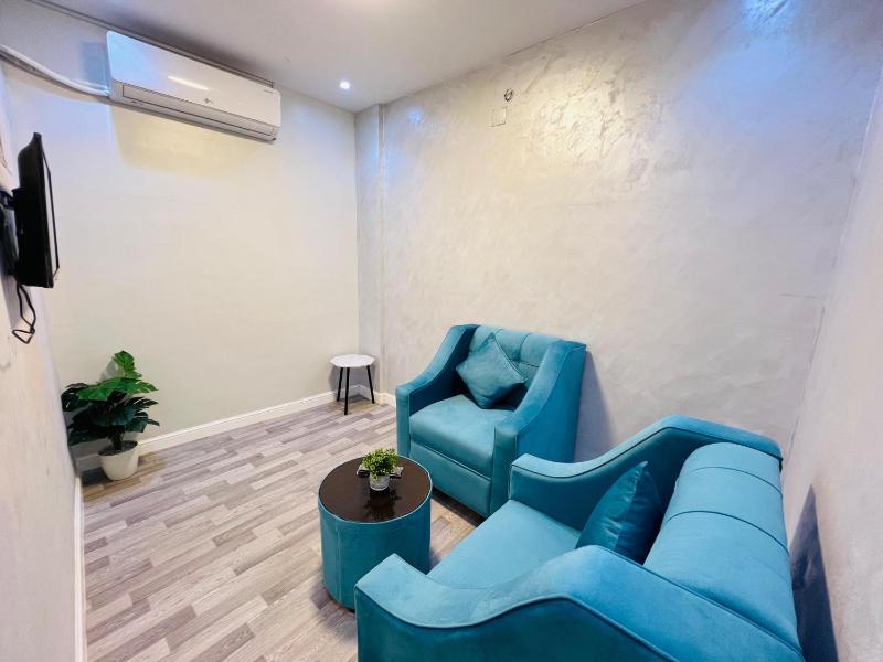Executive Suite image 2