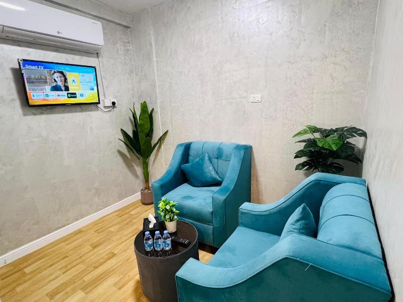 Executive Suite image 3