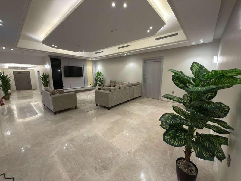 Four-Bedroom Luxury Apartment image 4