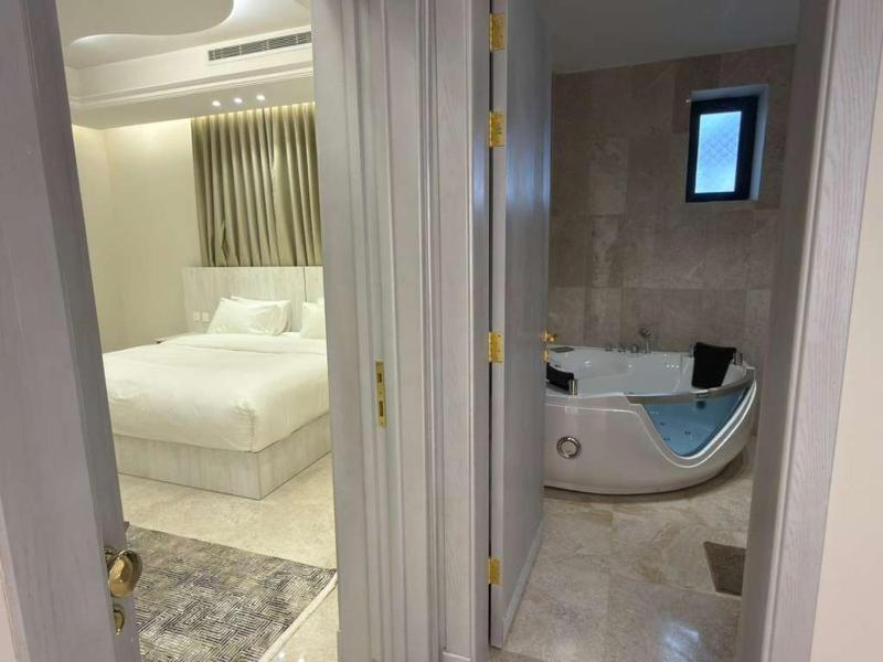 Four-Bedroom Luxury Apartment image 2