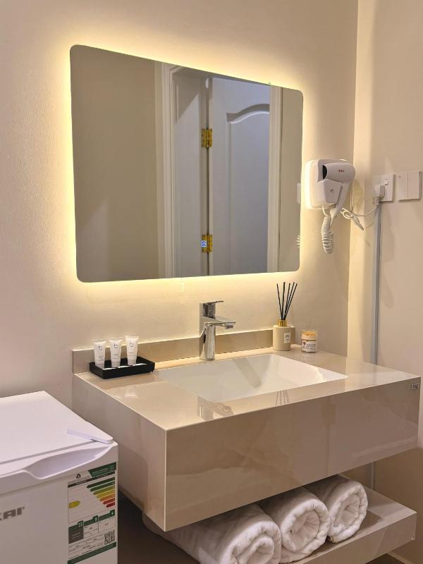 Kamar Deluxe (2 Dewasa + 1 Anak) gambar 5