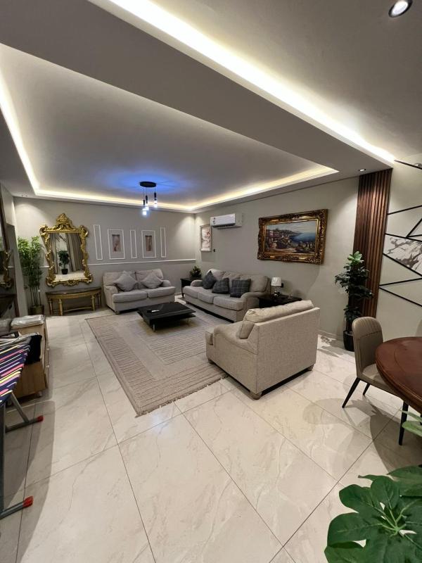 Apartmen Dua Bilik Tidur dengan Pemandangan Taman imej 3