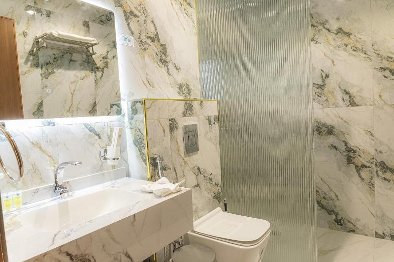 Habitación doble con baño privado imagen 3