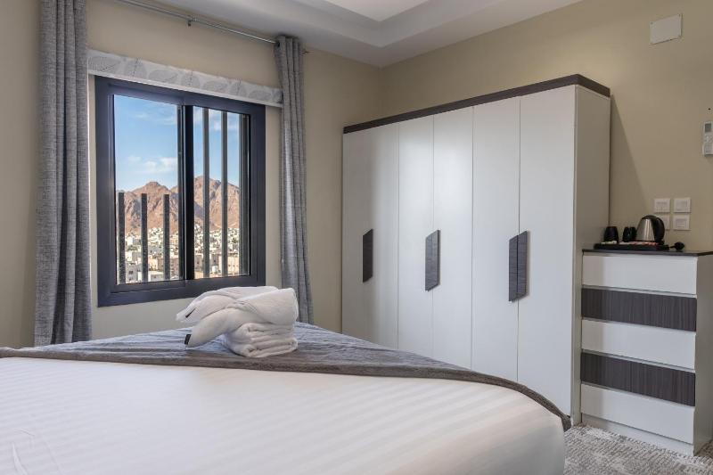 Apartemen Premium Tiga Kamar Tidur gambar 3