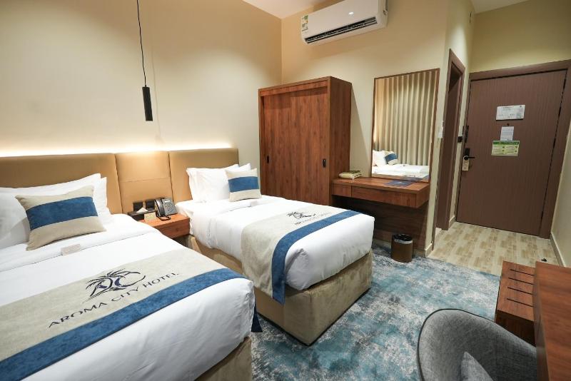 Twin Room image 3