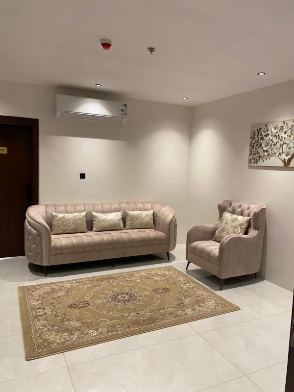 Suite Apartment image 5