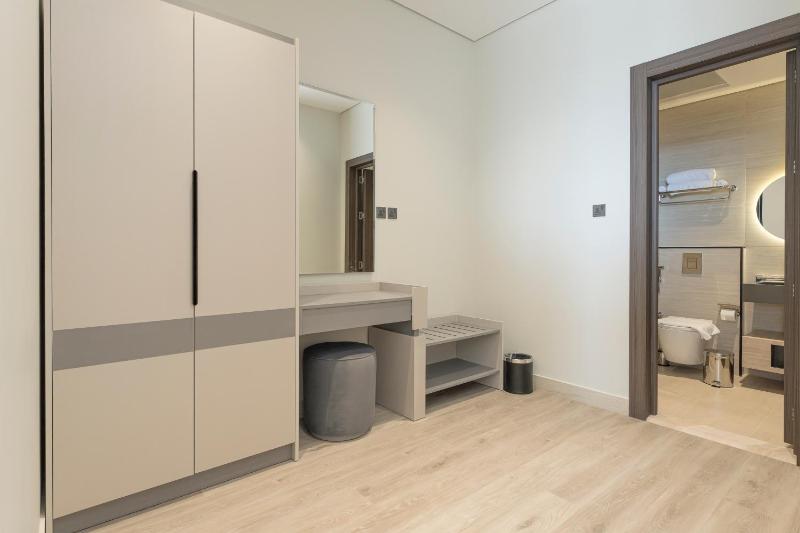 Three-Bedroom Apartment with Private Pool image 4