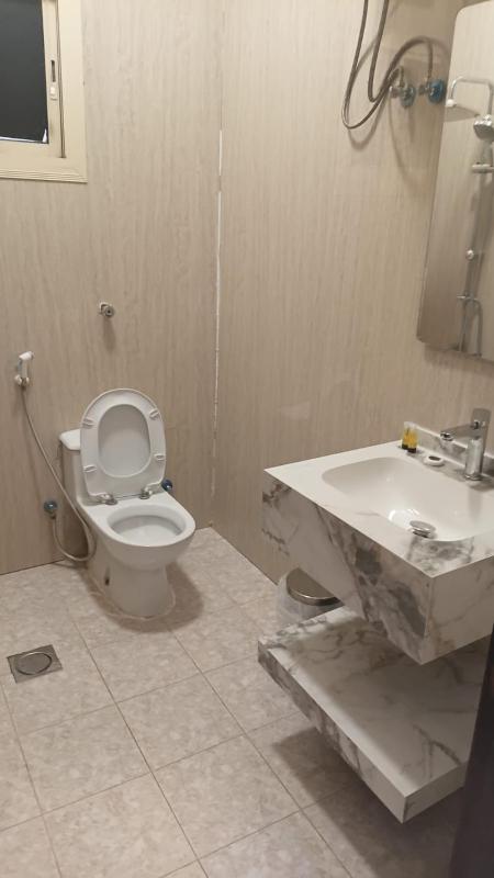 Apartmen studio dengan katil King