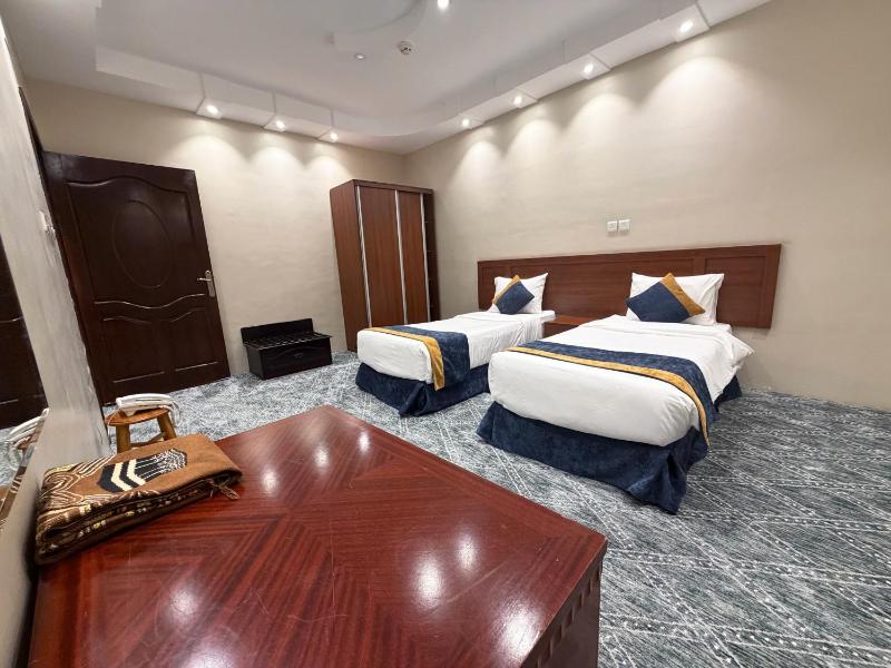 Twin Room with Shared Toilet