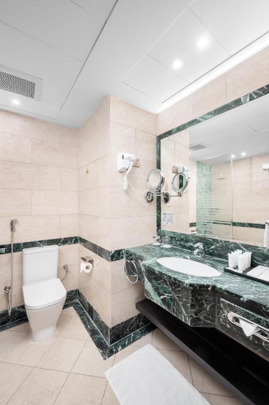 Junior Suite image 5