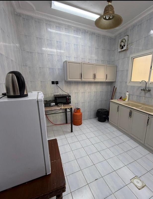 One-Bedroom Apartment image 2